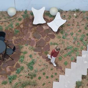 The Modernist, Architecture Experience Apartment